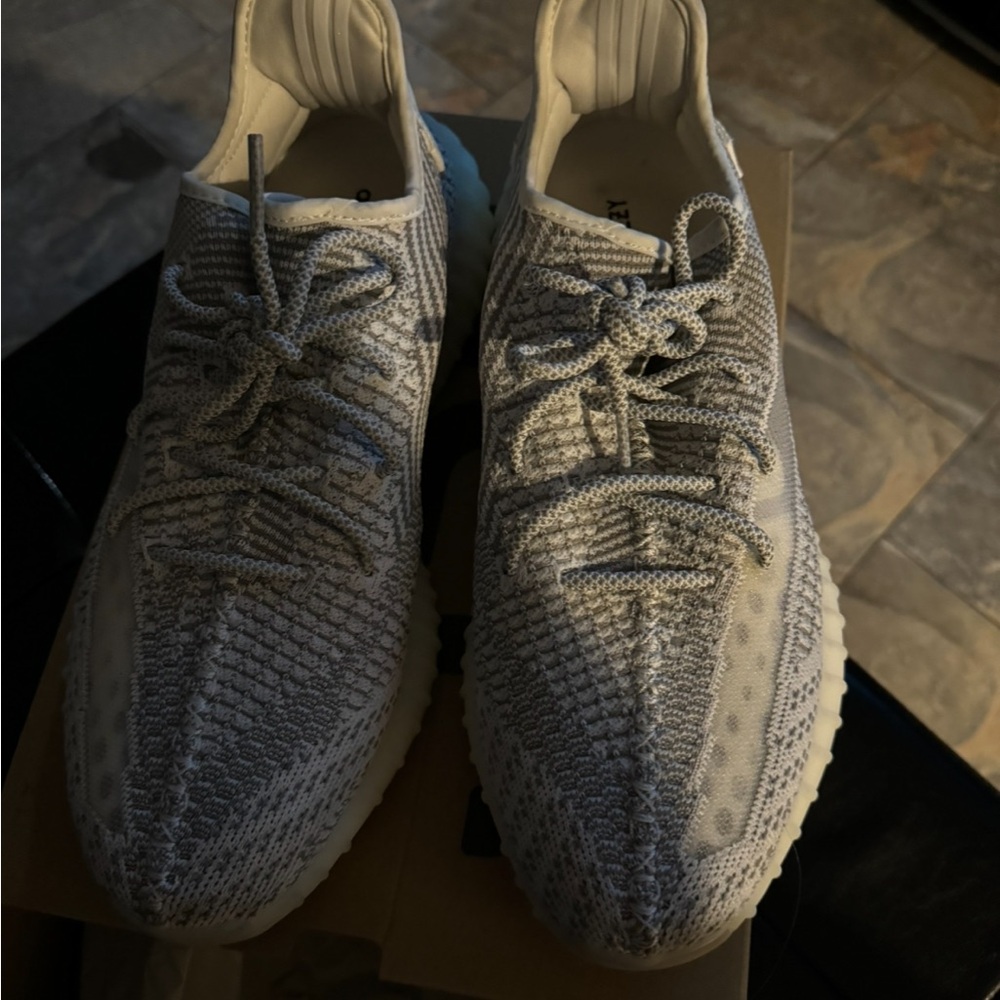 Adidas Men's White and Gray Sneakers